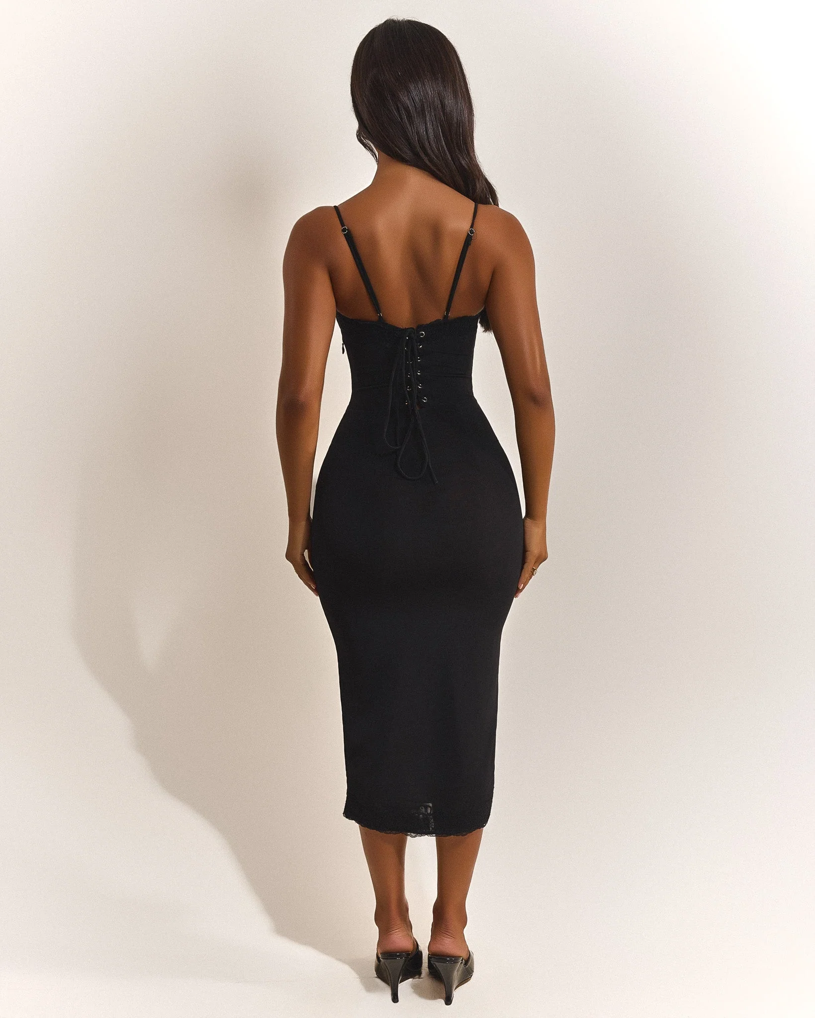 The Bij Midi in Black - Image 3