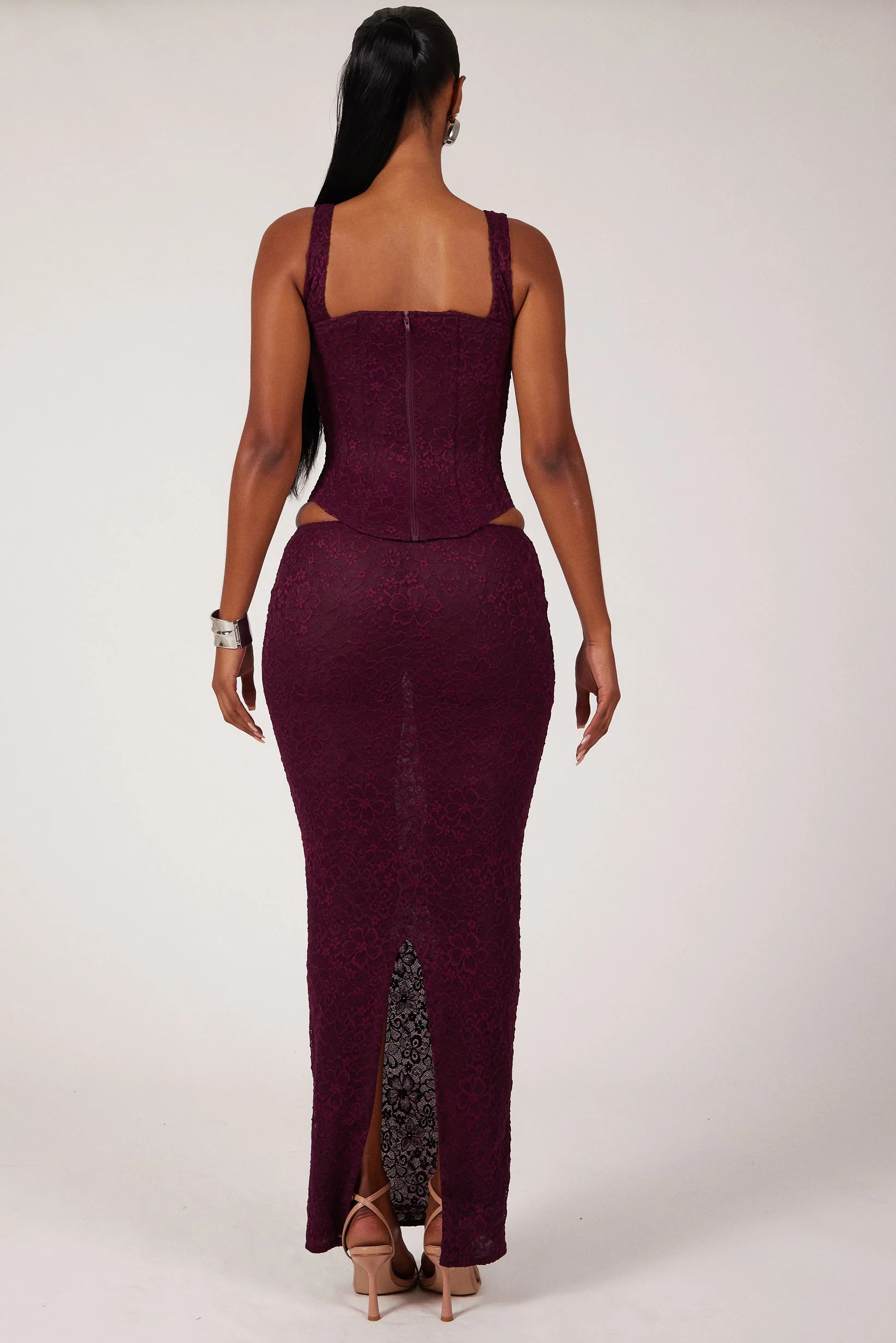 The Cinched Lace Corset in Plum - Image 13