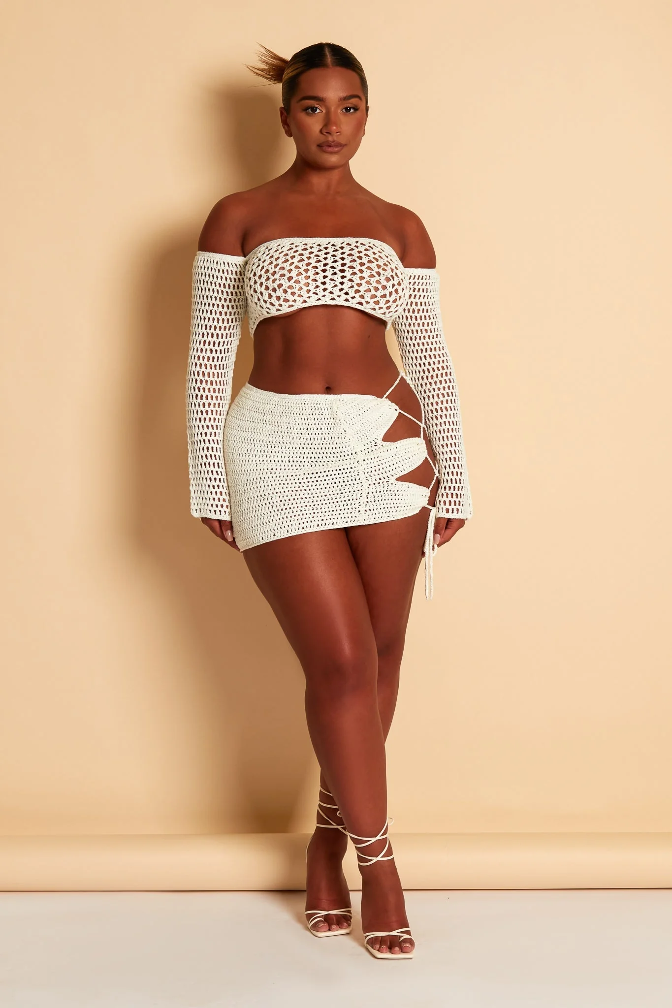 The Crochet Set in Cream - Image 5