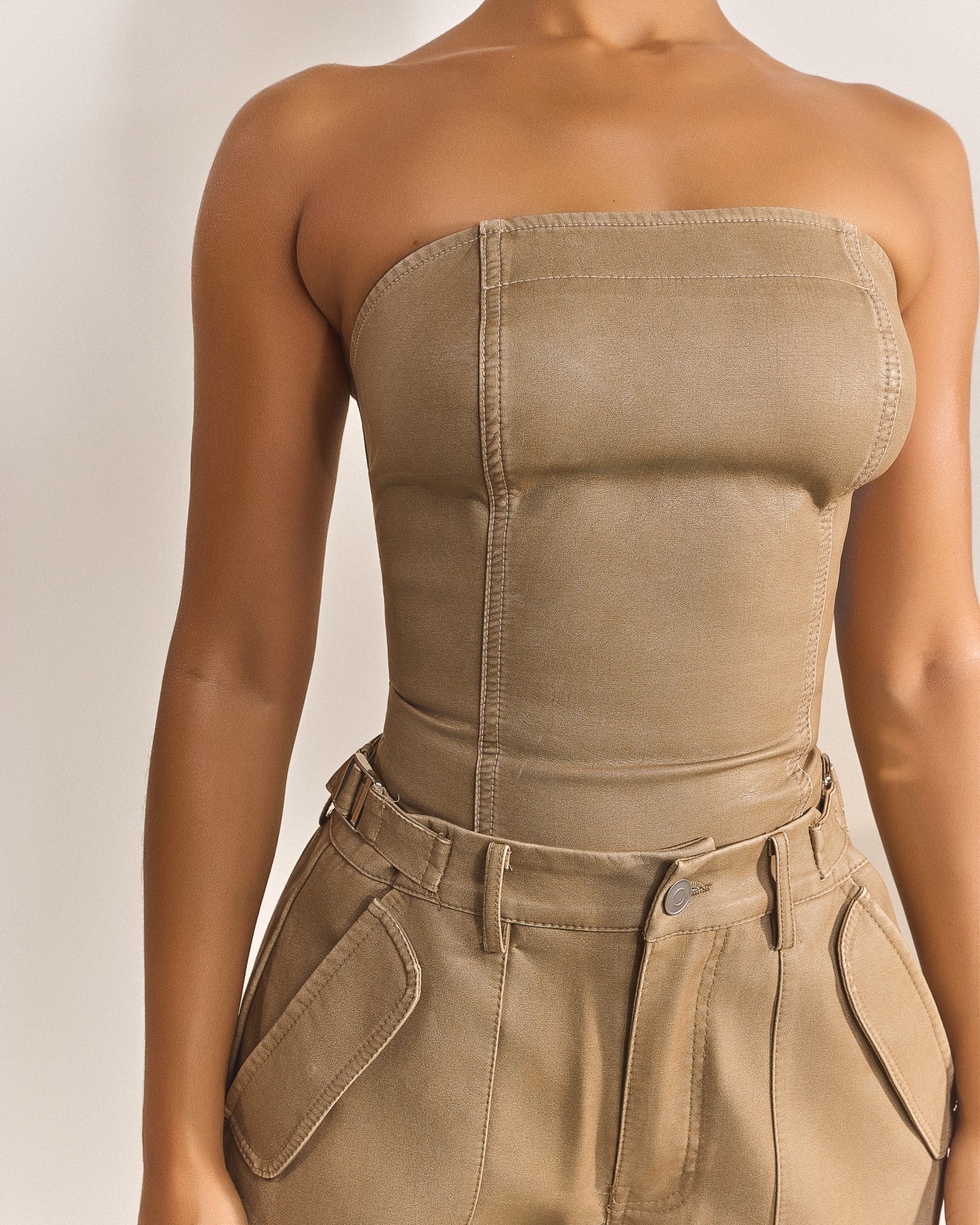 The Zeda Corset in Light Brown Wash - Image 7