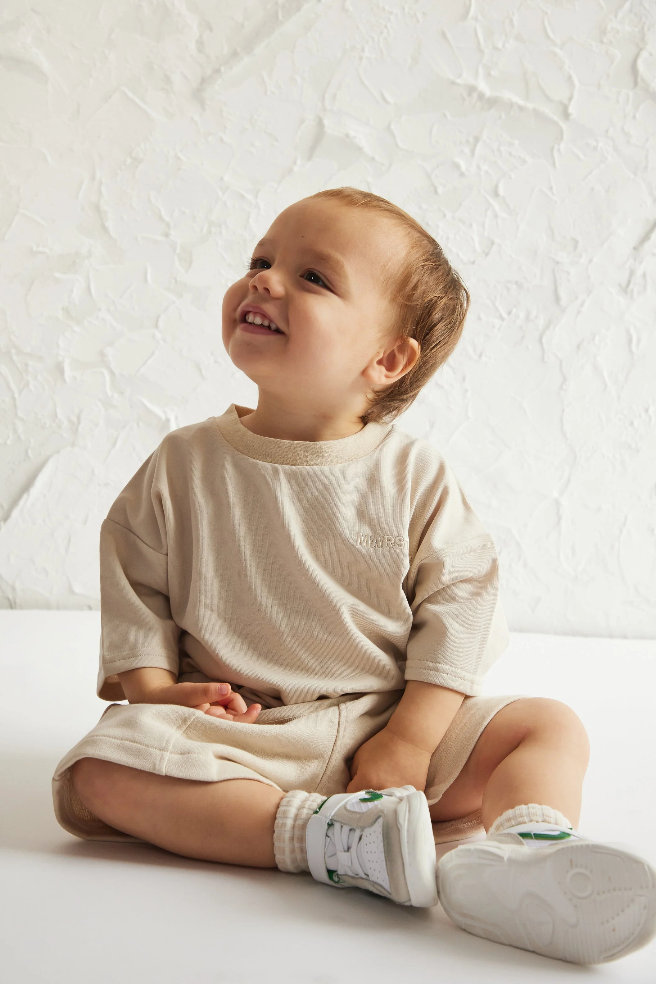 The Kids Essentials Shorts in Stone - Image 6