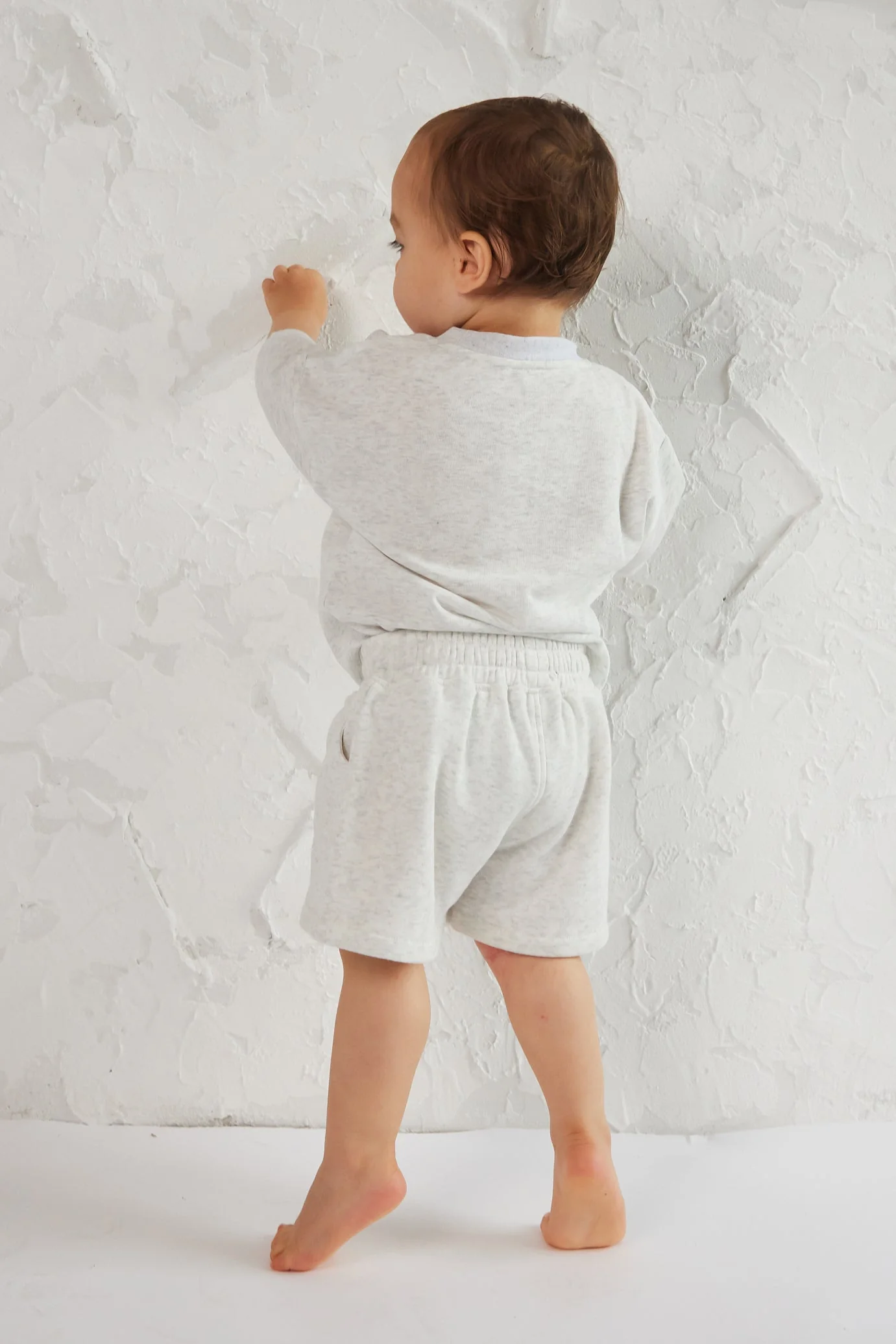 The Kids Essentials Shorts in Marl Grey - Image 4