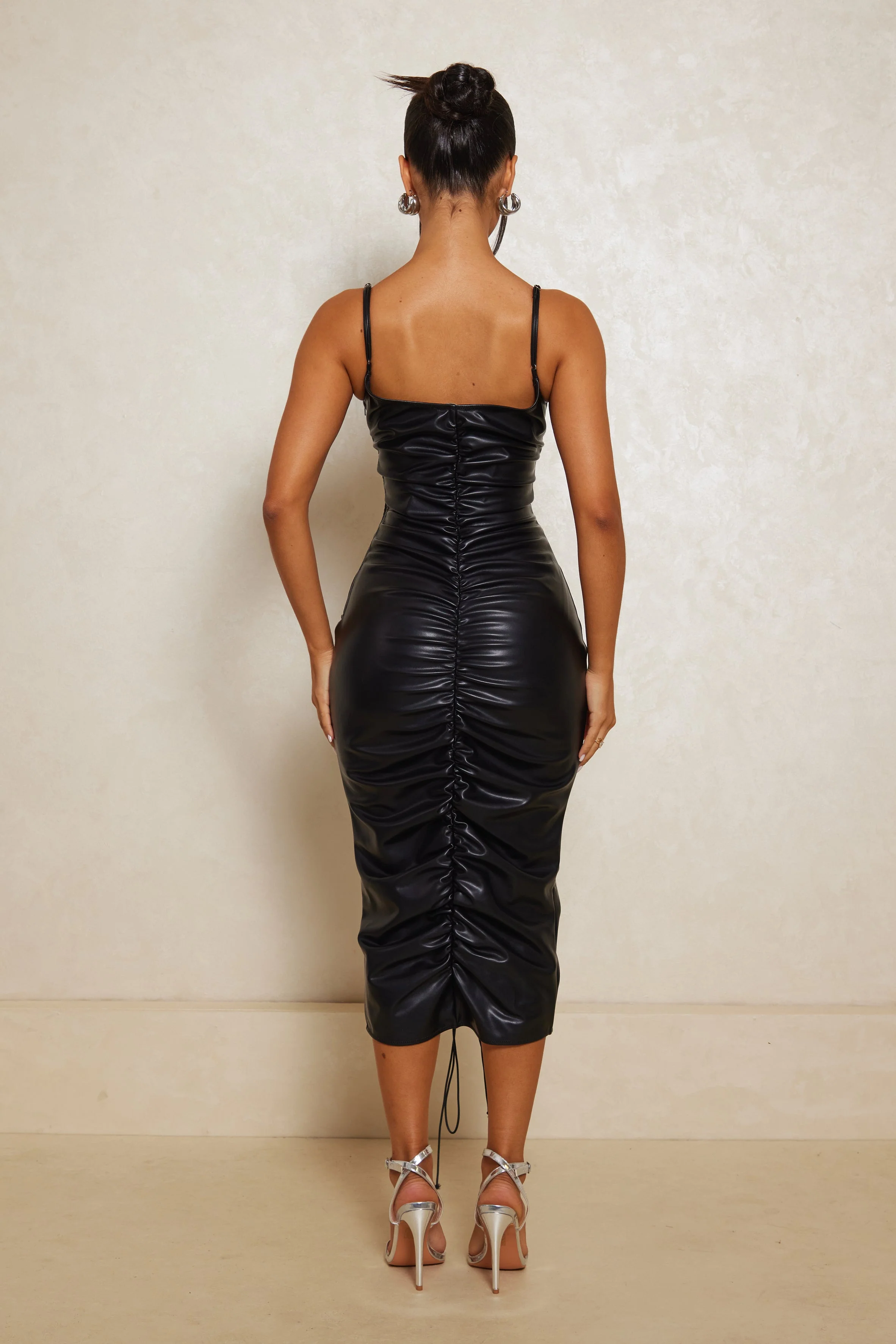 The Sada Midaxi in Black - Image 7