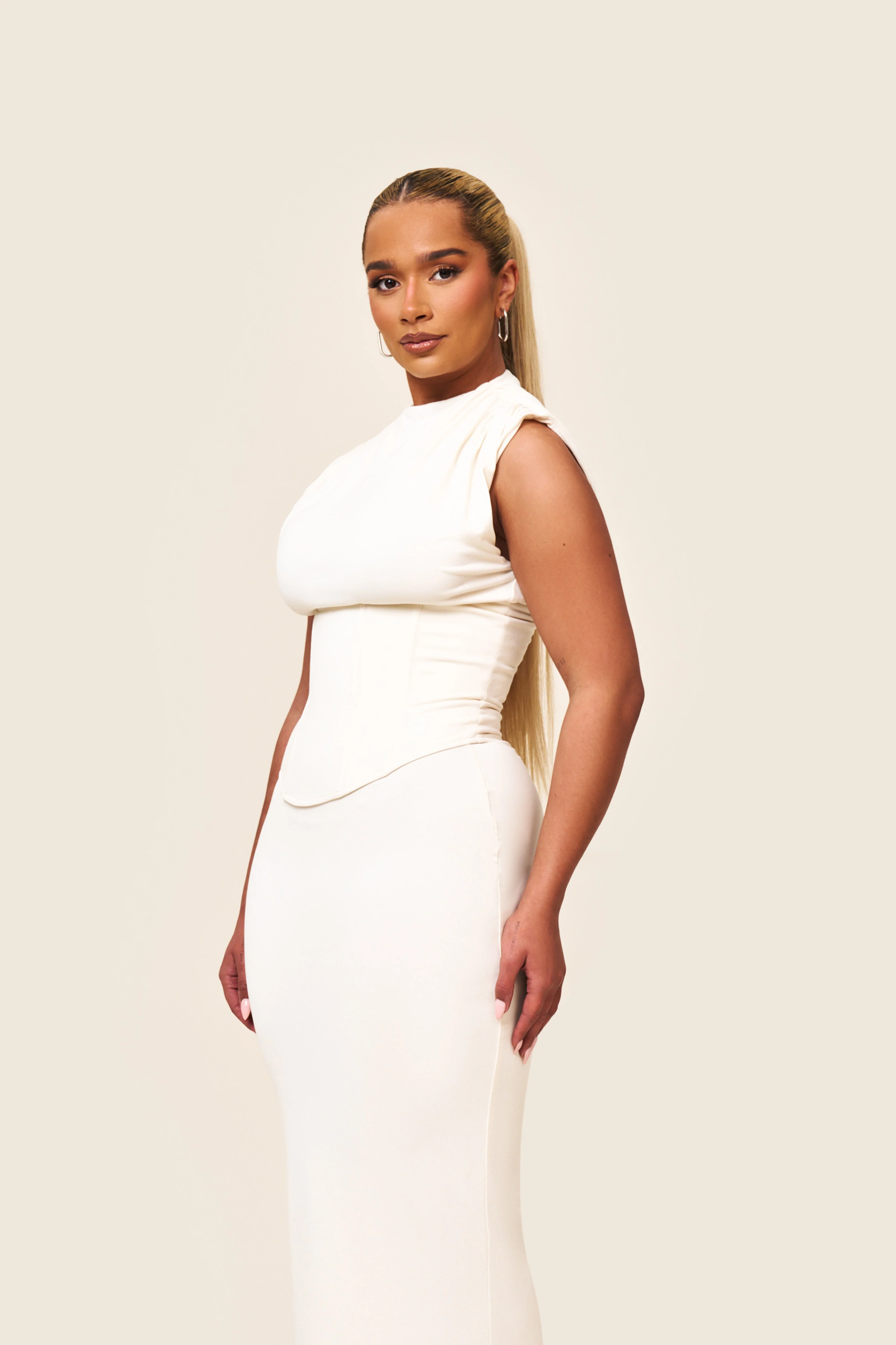The Sandra Maxi in Cream - Image 8