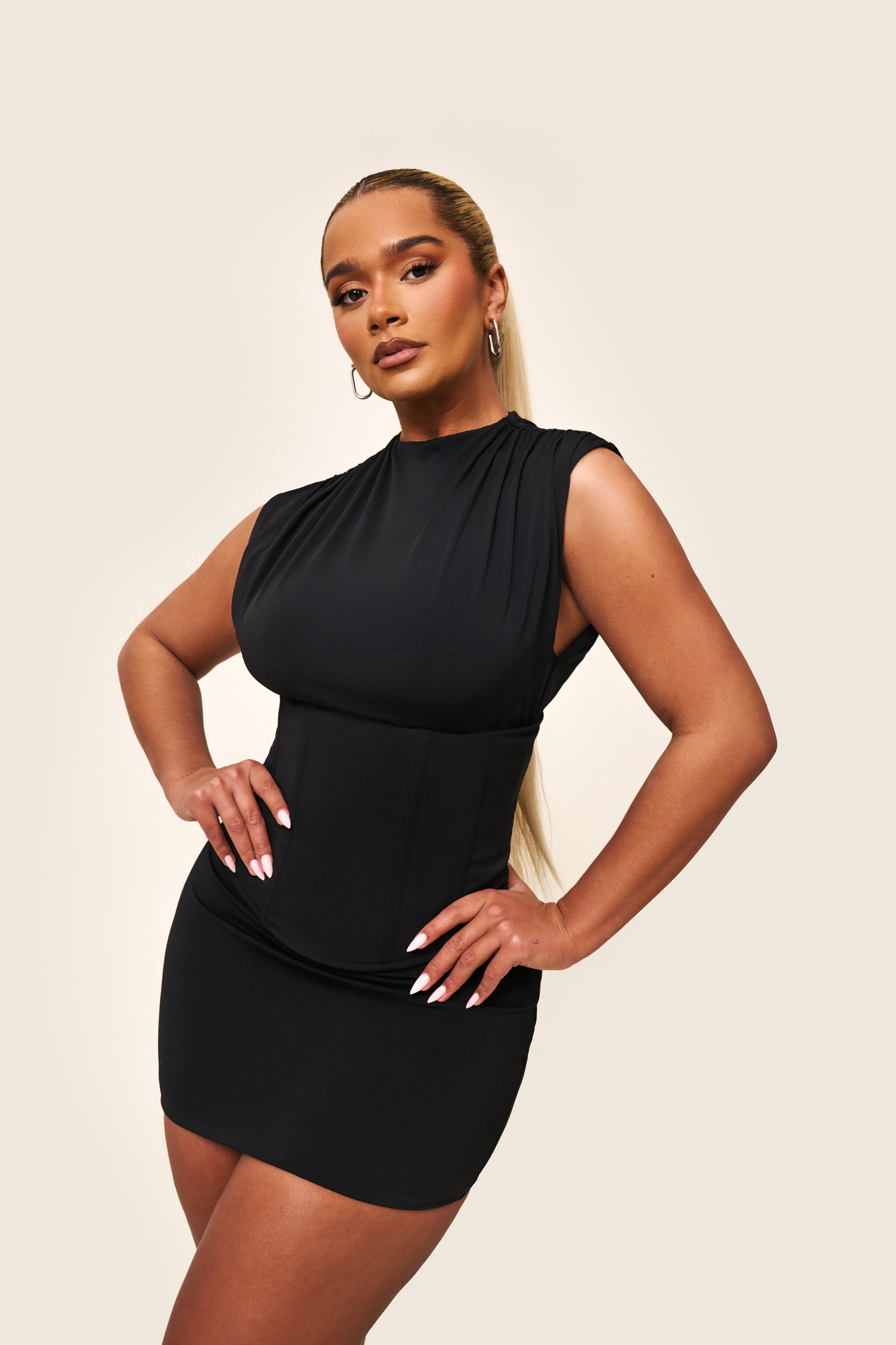 Sandra Mini in Black - Image 9