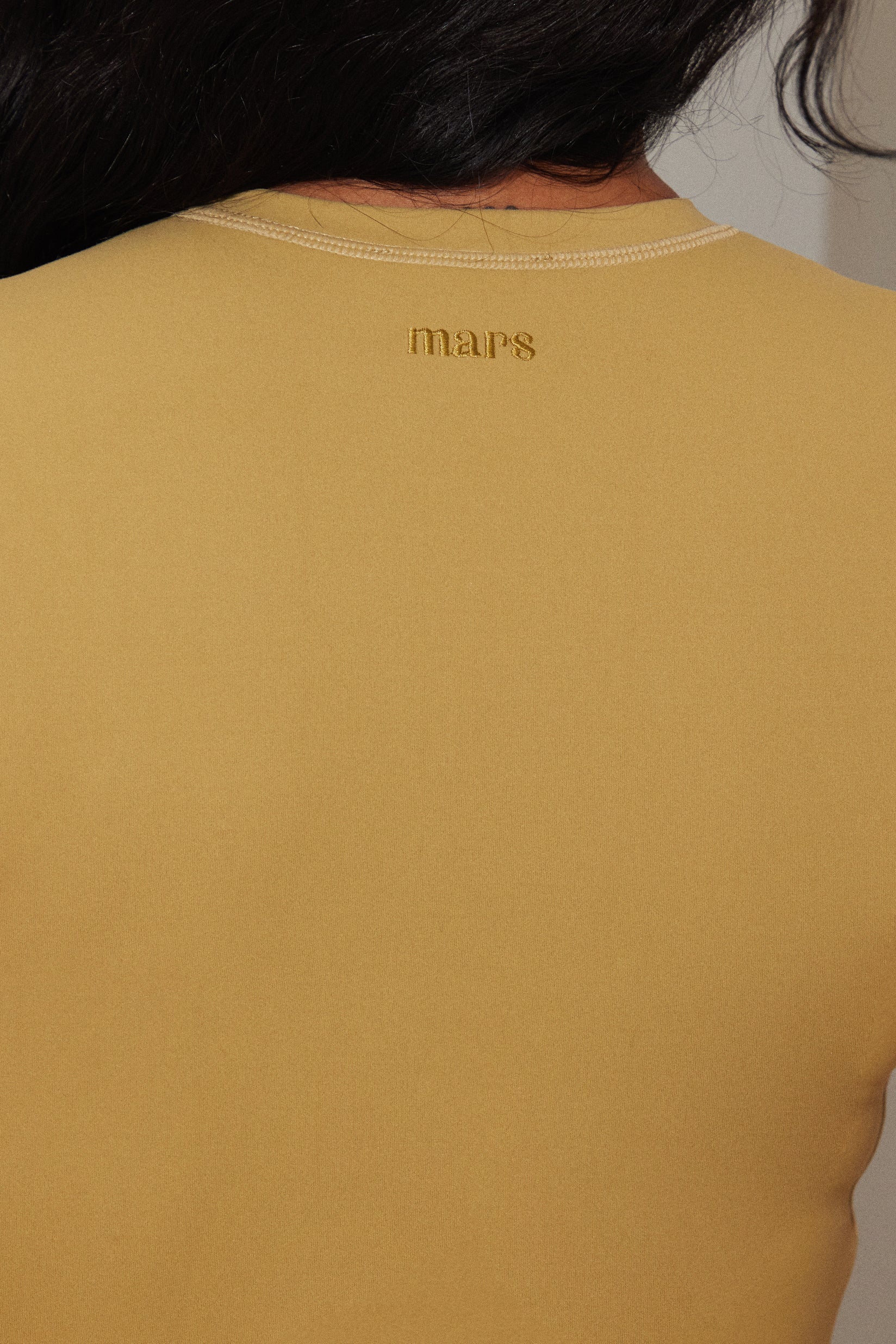 The Sculpt Short Sleeve Tee in Khaki - Image 9