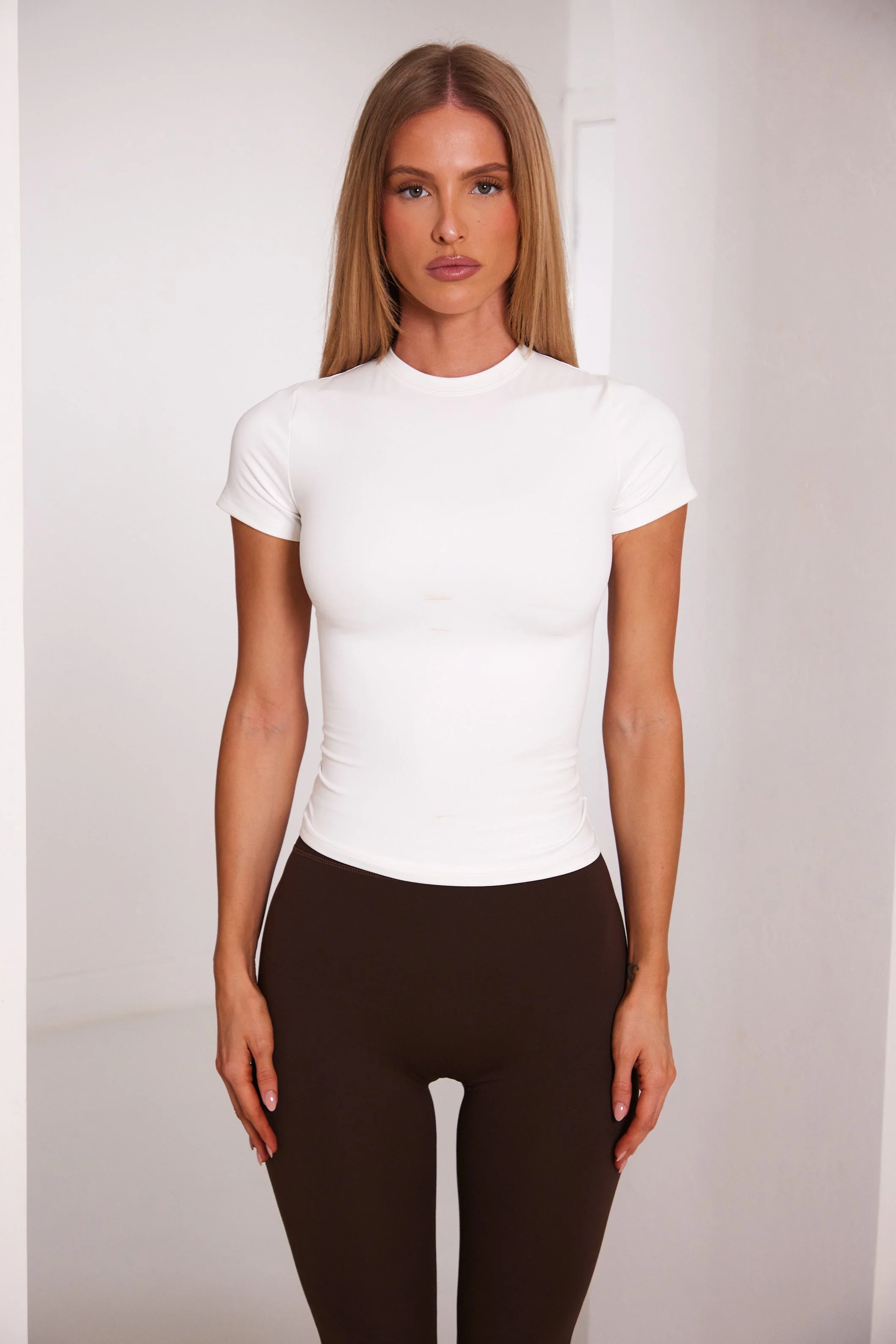 The Sculpt Short Sleeve Tee in White - Image 7